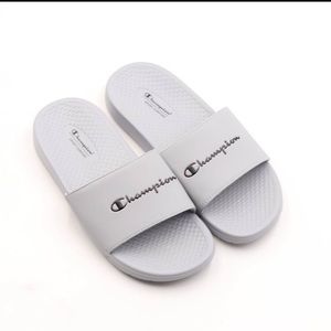 Champion 8 Mens 10 Women’s White Sliders